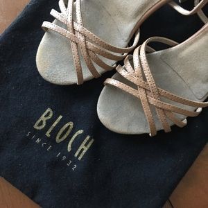 Bloch dance shoe